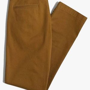 J. Crew Factory Men's Sutton Straight Fit Broken in Chino Pants. Melted Caramel